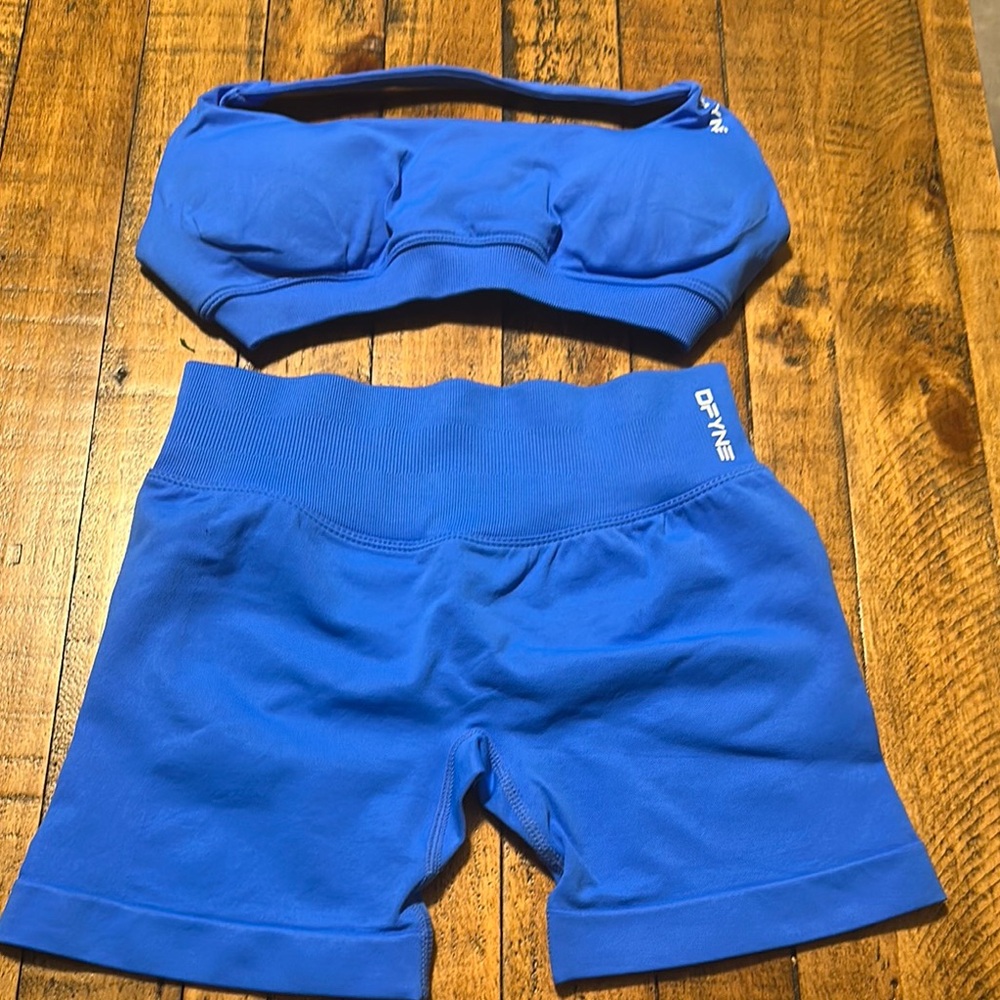 SOLD- DFYNE Impact Blue Sports Bra and Shorts Set 4.5